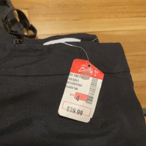 NWT Calvin Klein Skirt - Picture 5 of 5